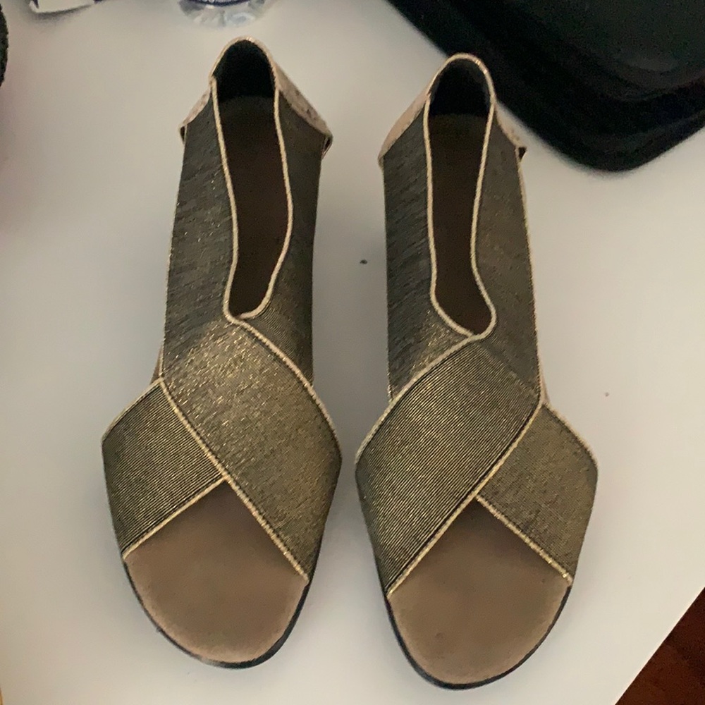 Charleston Shoe Co. sandals